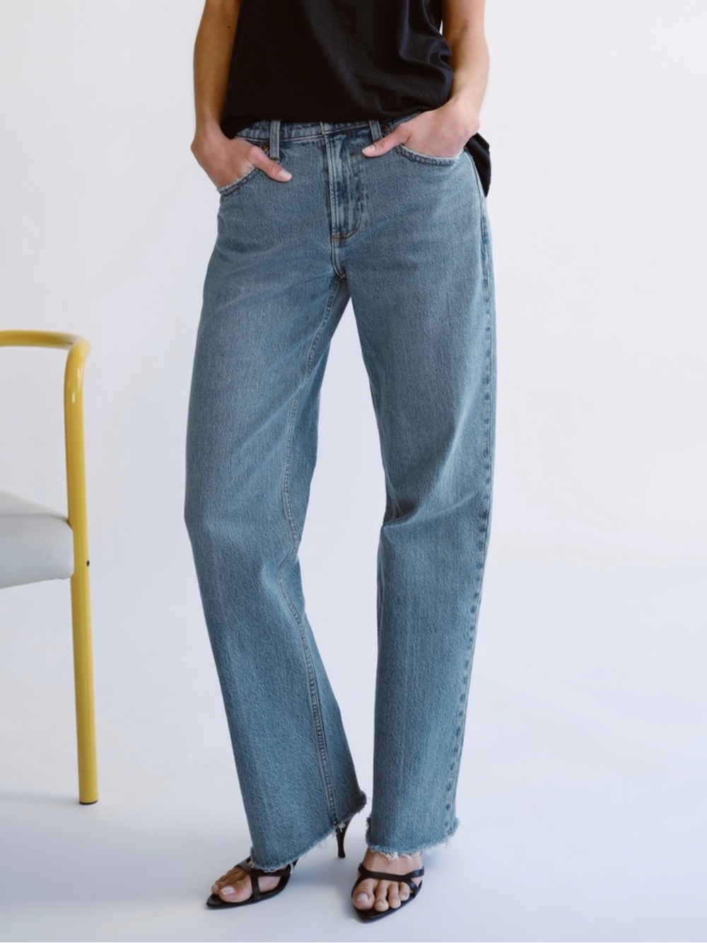 Abercrombie Low Rise Baggy Jeans 29 Short Light Wash Raw Hem